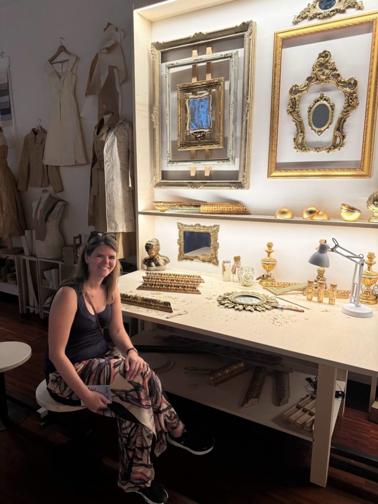 CEO Isabelle Harsch visite Une salle de l'exposition Homo Faber 2026